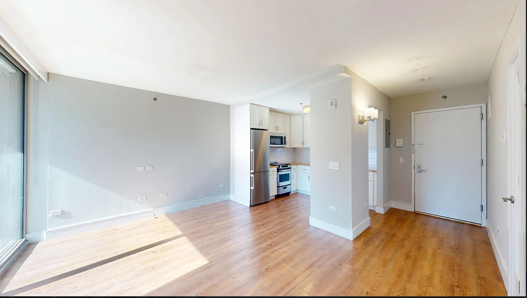 East 34th Street - Photo 4