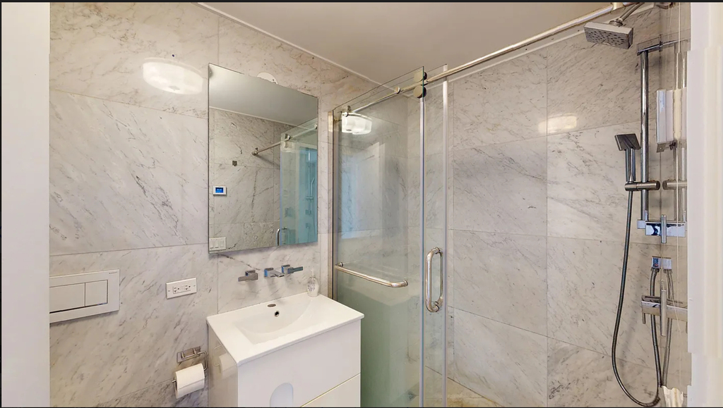 East 34th Street - Photo 11