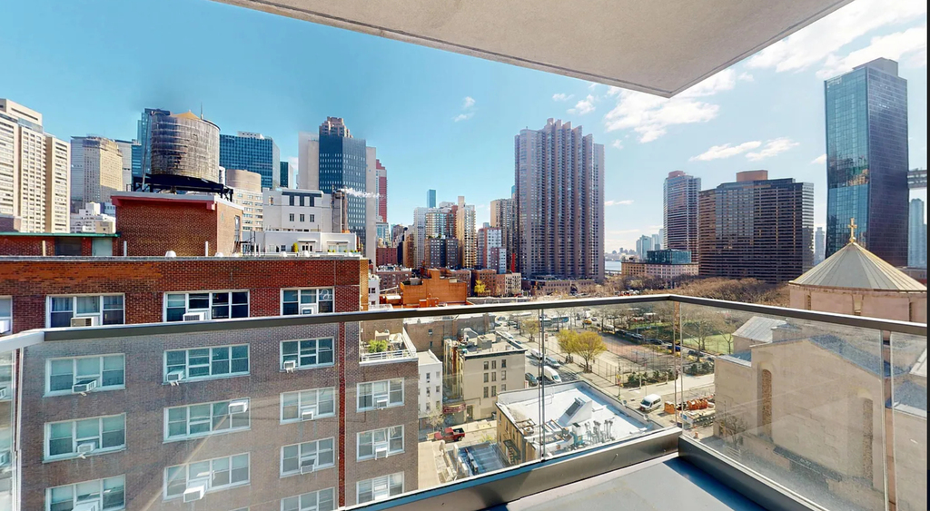 East 34th Street - Photo 3