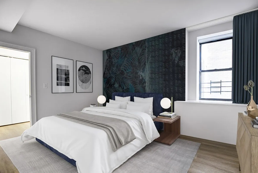 West 34th Street - Photo 3