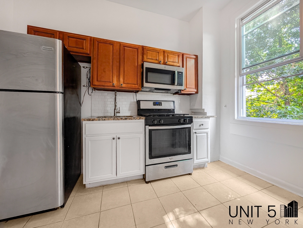 232 Covert Street - Photo 13