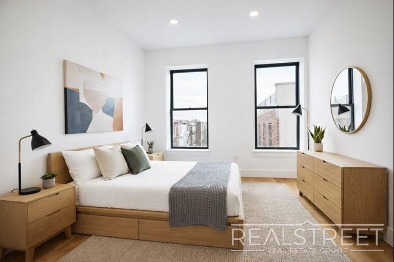 119 Ralph Ave - Photo 3