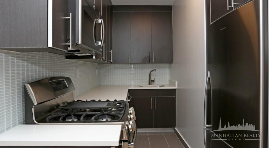 410 West 53rd Street - Photo 6