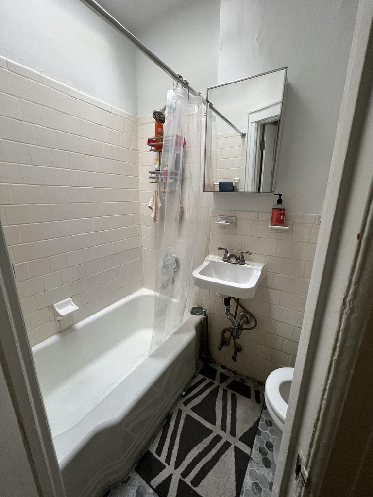 76 Douglass Street - Photo 5