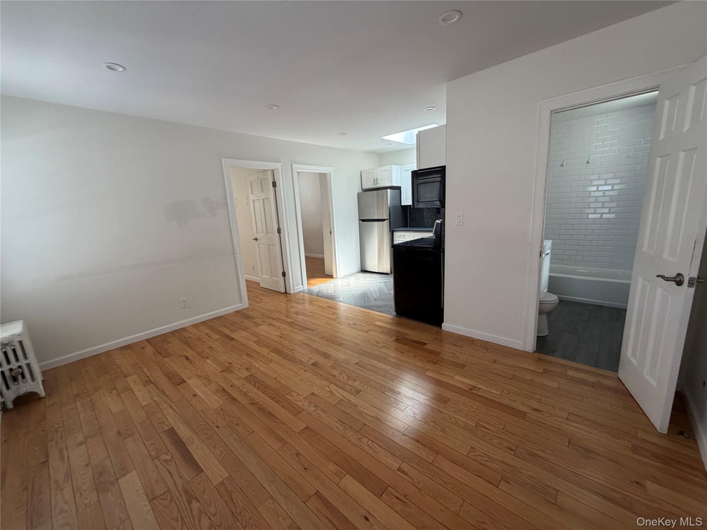 117-02 Liberty Avenue - Photo 2