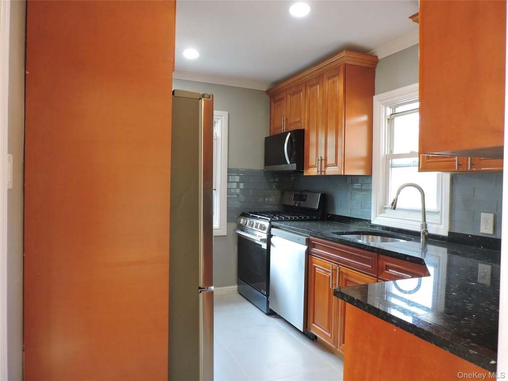 47 Hillside Avenue - Photo 4