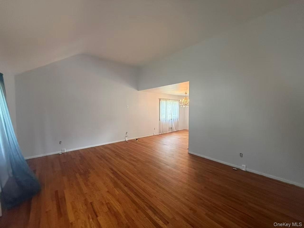 56 Convent Road - Photo 2