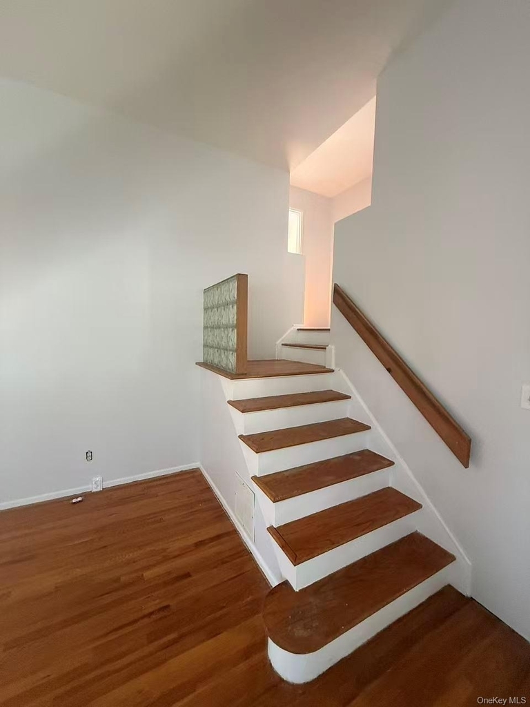 56 Convent Road - Photo 3