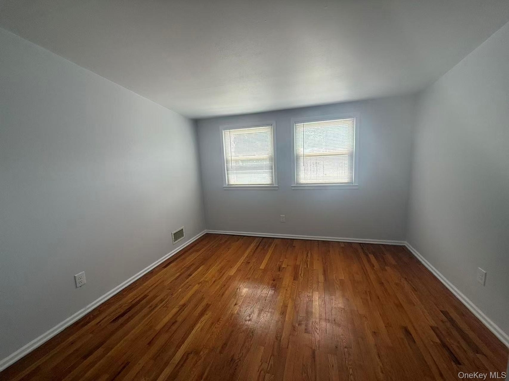 56 Convent Road - Photo 8