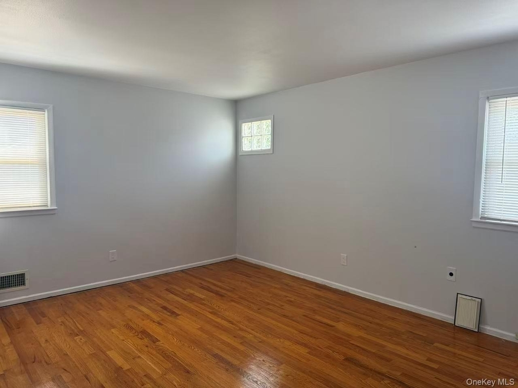 56 Convent Road - Photo 4