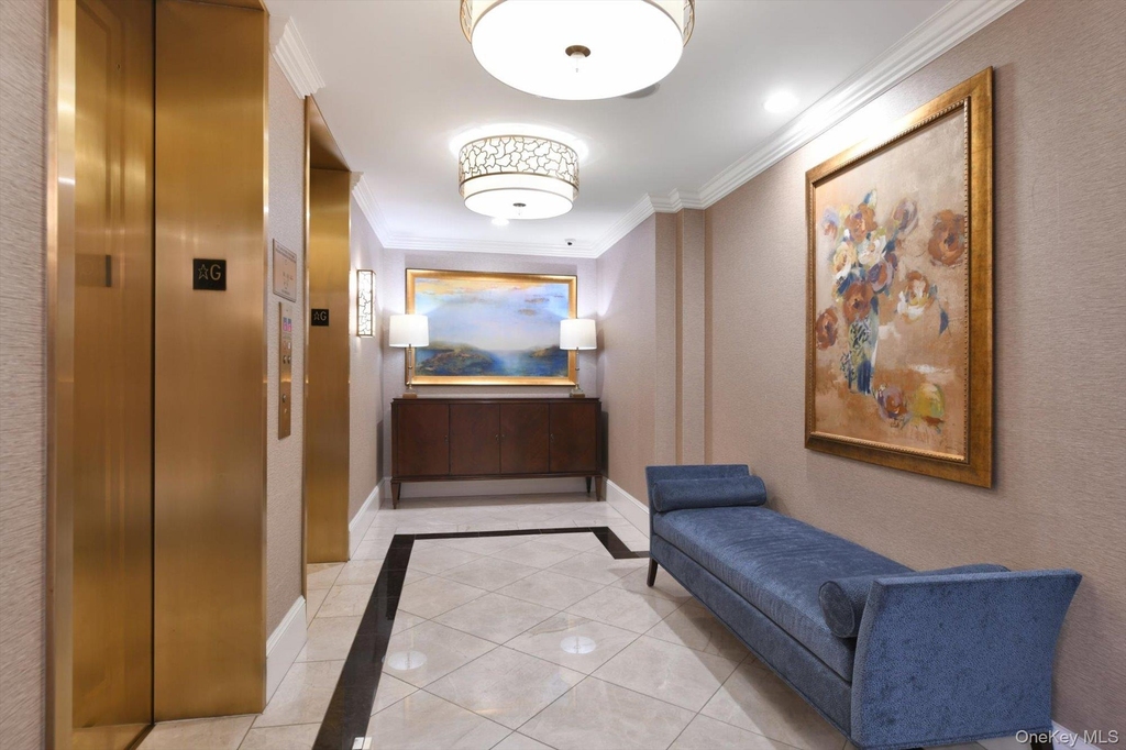 3000 Royal Court - Photo 24