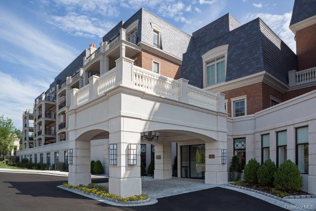 3000 Royal Court - Photo 5