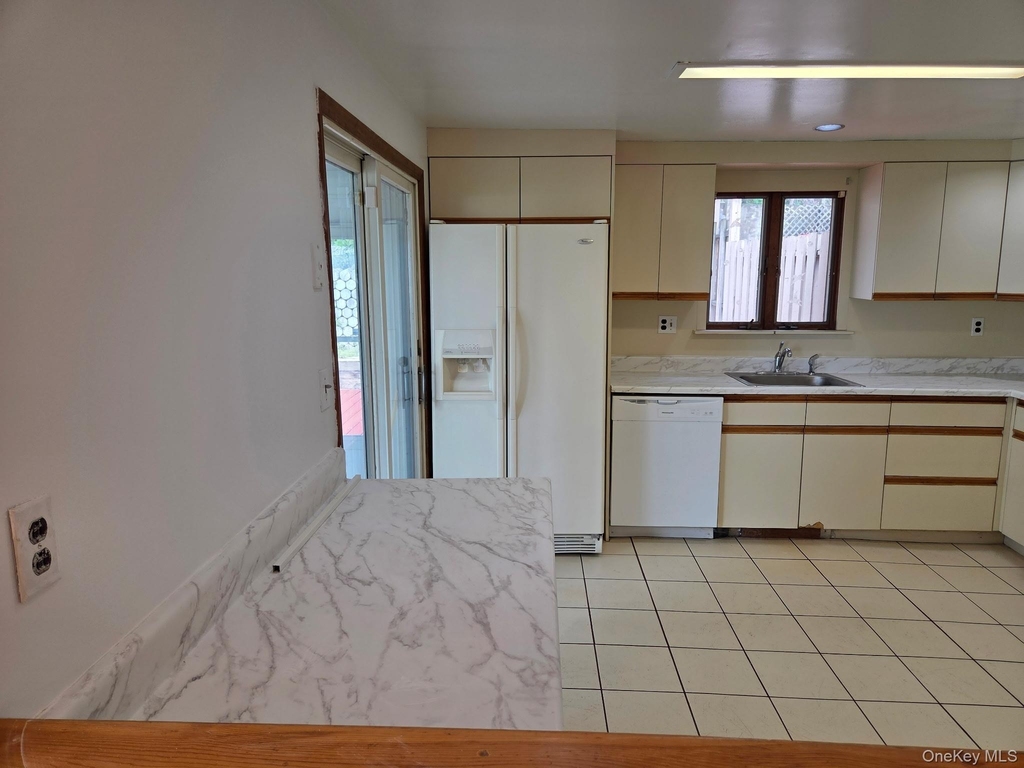 59 Beach Road - Photo 1