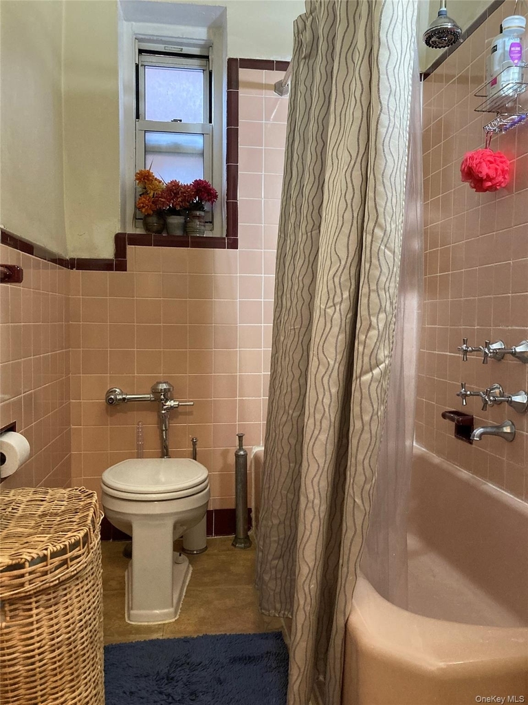 61-41 Saunders Street - Photo 7
