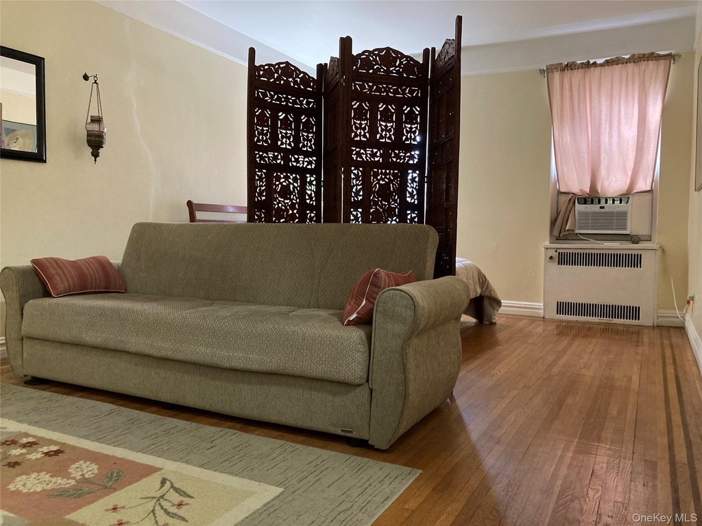 61-41 Saunders Street - Photo 5