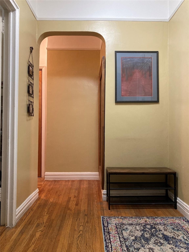 61-41 Saunders Street - Photo 1