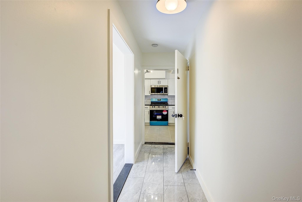 71-65 Douglaston Parkway - Photo 3