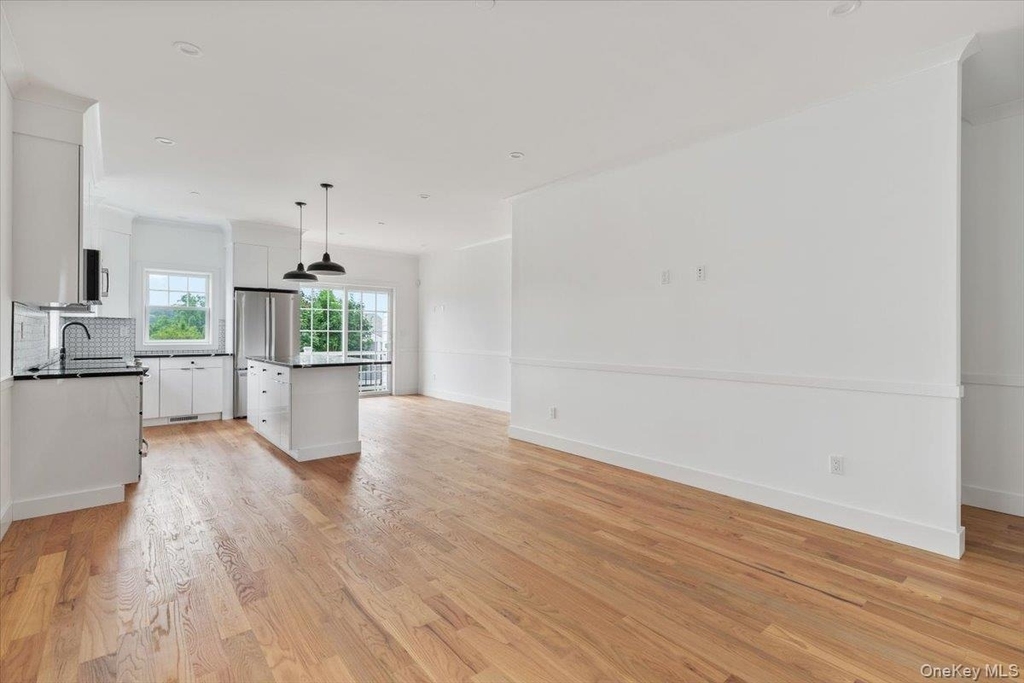 109 Park Avenue - Photo 1