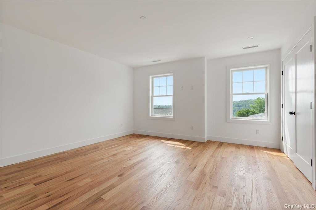 109 Park Avenue - Photo 13