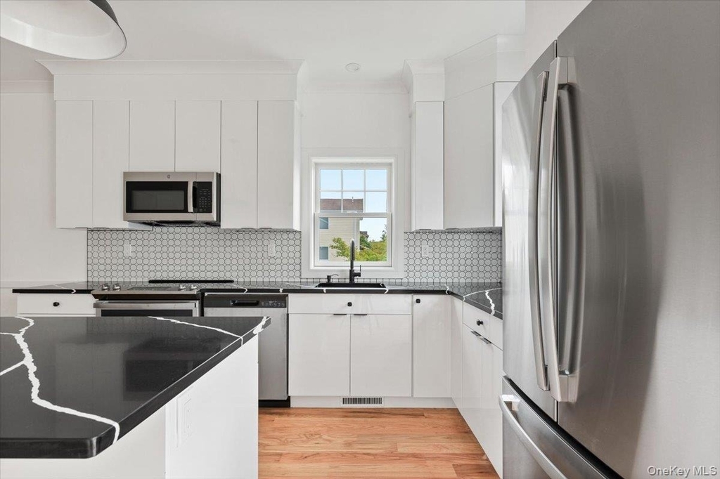 109 Park Avenue - Photo 6