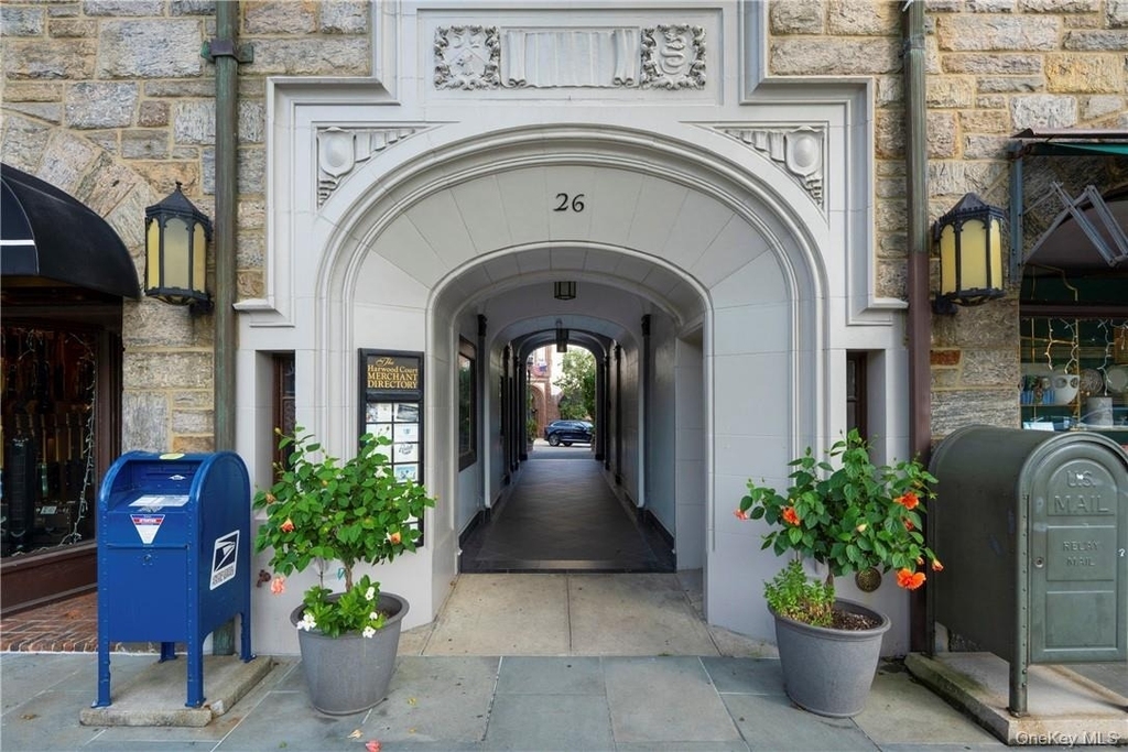 26 East Parkway - Photo 16