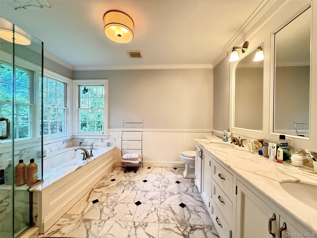 43 Glen Way - Photo 9