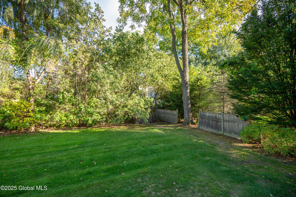 1010 N Country Club Drive - Photo 25