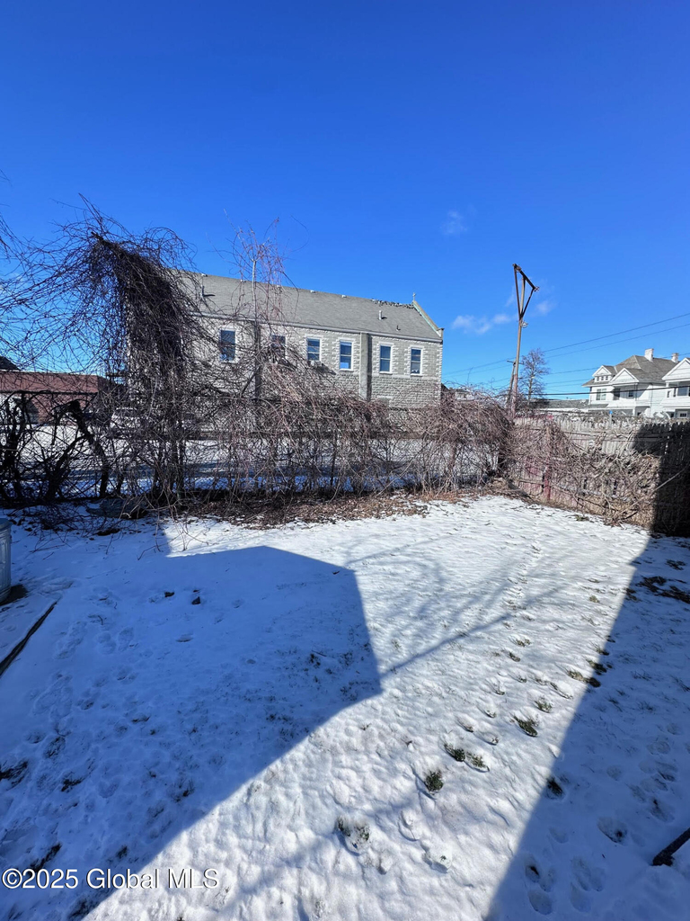 1841 Avenue A - Photo 13