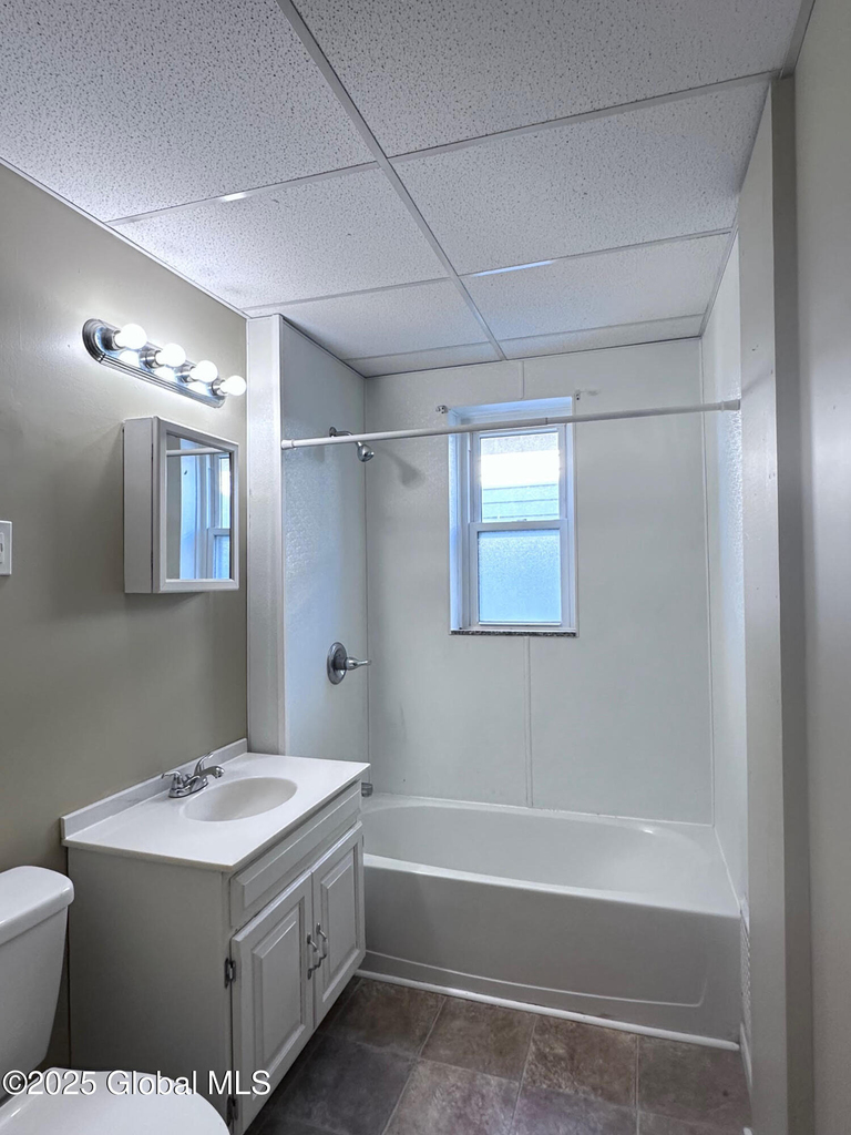 1841 Avenue A - Photo 2