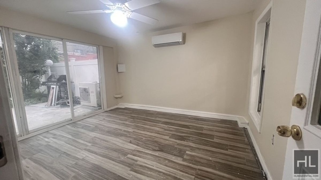 1195 St Marks Avenue - Photo 3