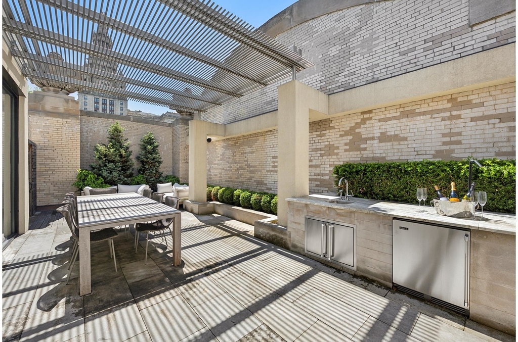 49 Chambers Street - Photo 0