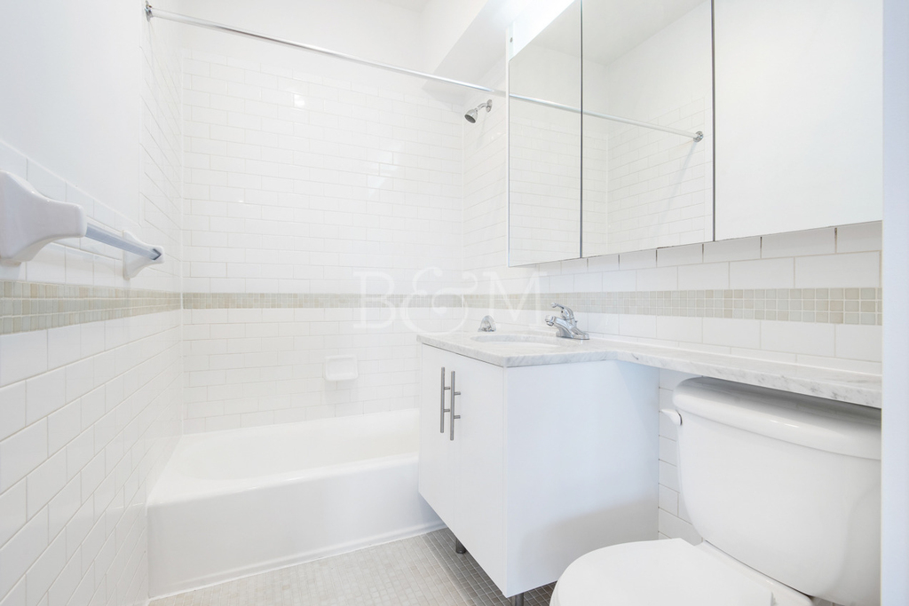 234 Skillman Avenue - Photo 6