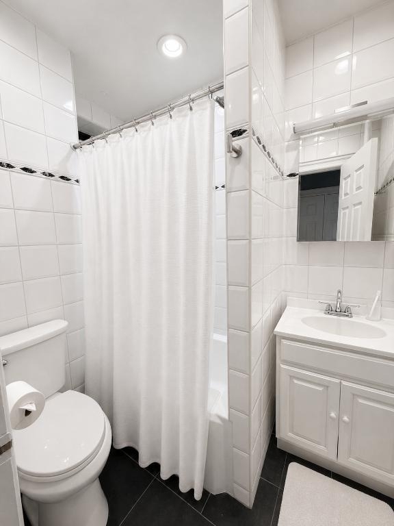 412 W 110th Street - Photo 3