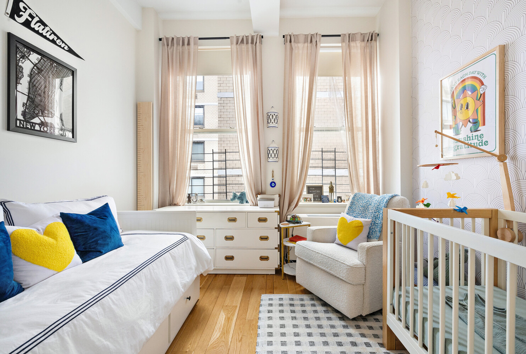 49 E 21st Street - Photo 6