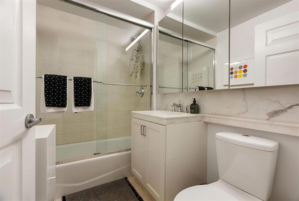 205 E 85th Street - Photo 6