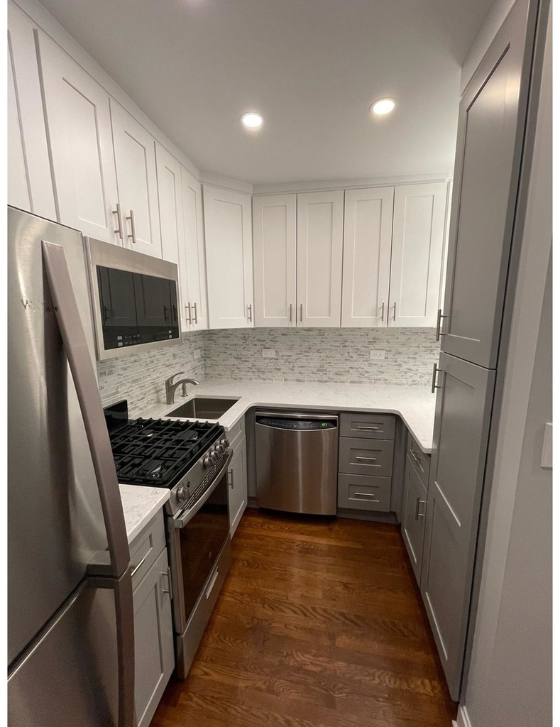 5730 Mosholu Avenue - Photo 3