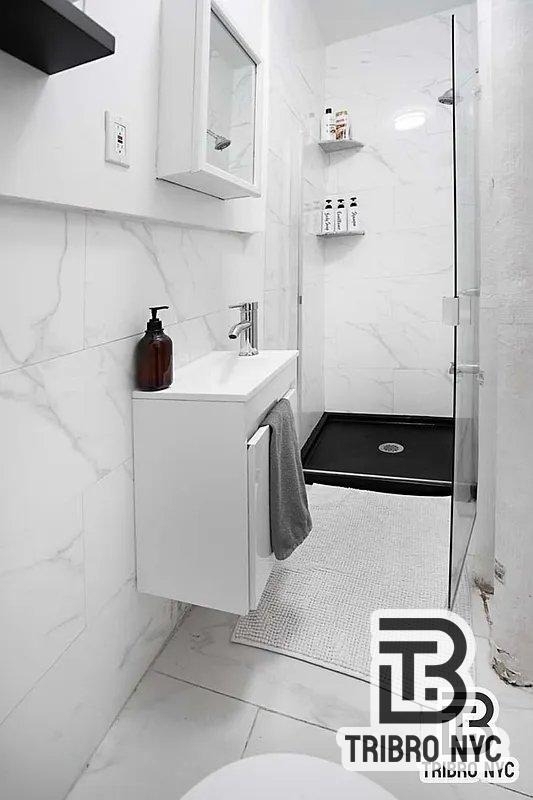 349 E 109th Street - Photo 3