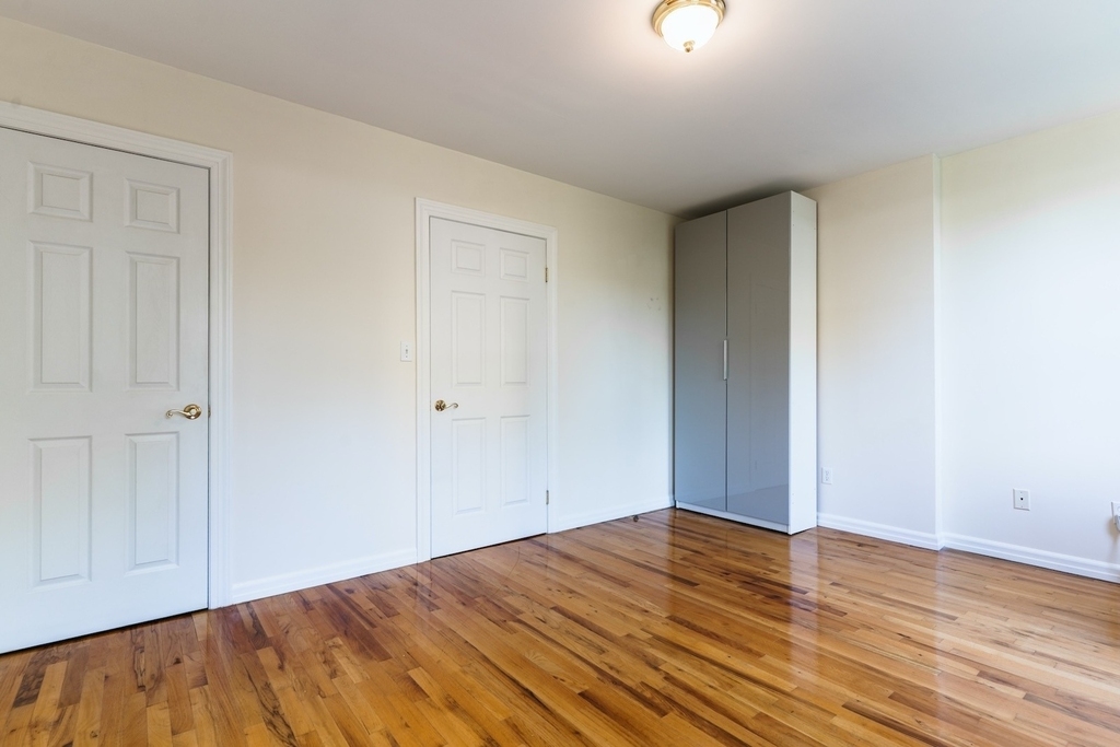 216 W 132nd Street - Photo 2