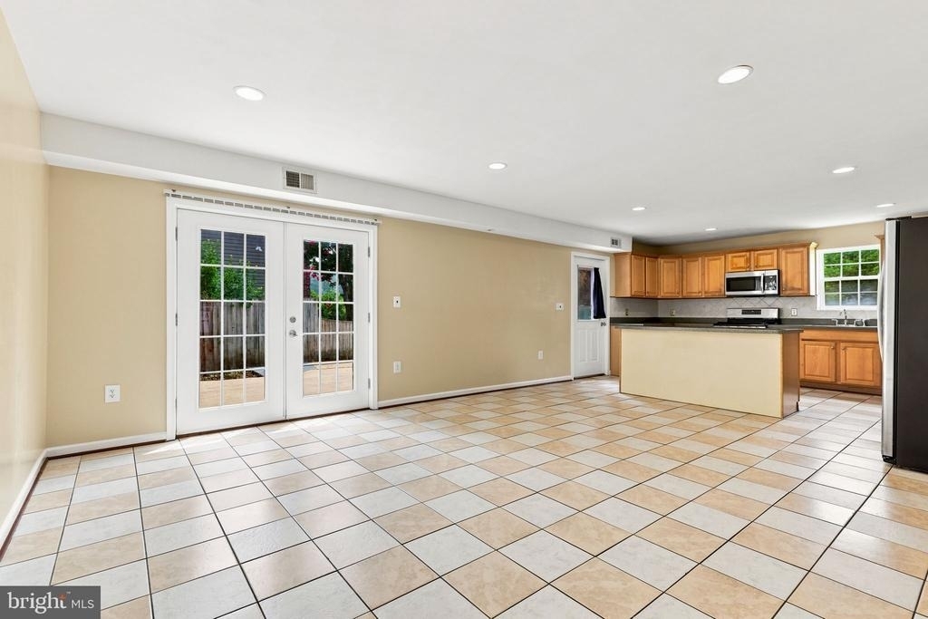 8916 Rugby Road - Photo 22