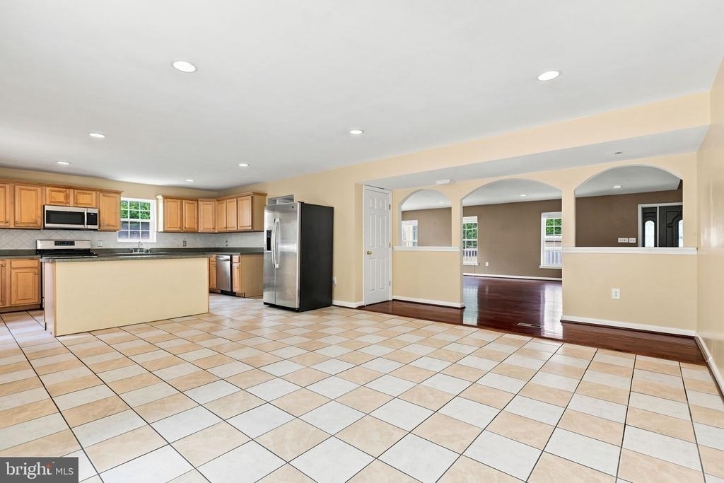 8916 Rugby Road - Photo 21