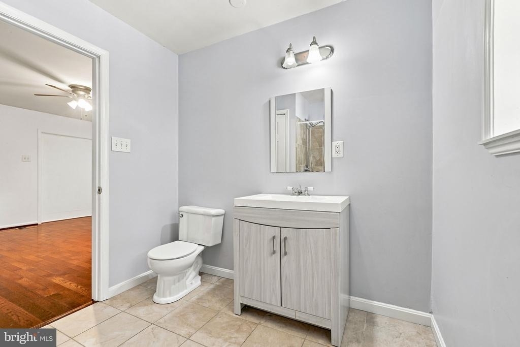 8916 Rugby Road - Photo 37