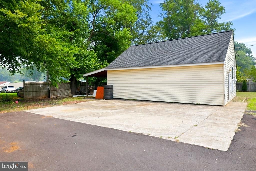 8916 Rugby Road - Photo 103