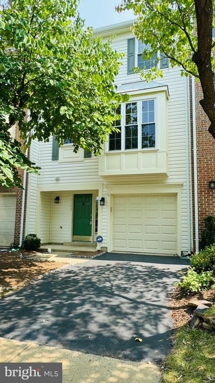 21779 Kings Crossing Terrace - Photo 1
