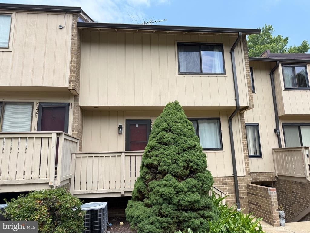 2400 Glengyle Drive - Photo 1