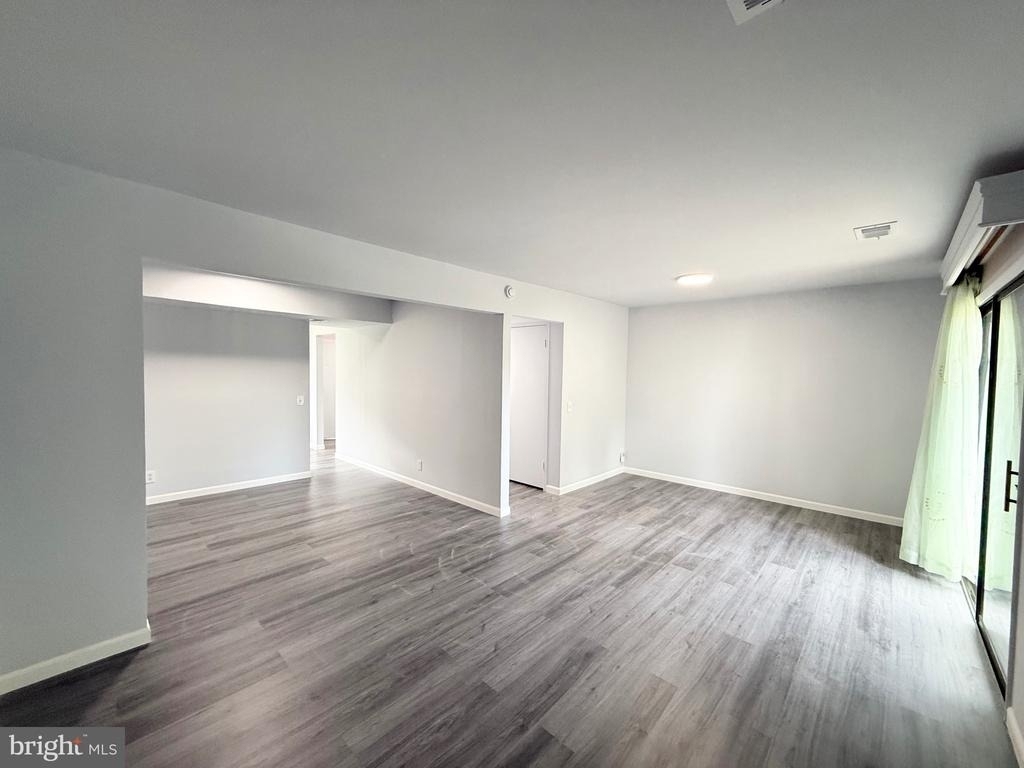 2400 Glengyle Drive - Photo 4