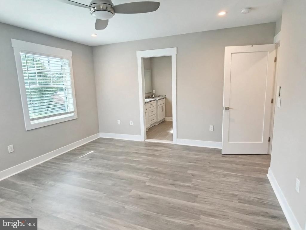 307 Charles Street - Photo 21