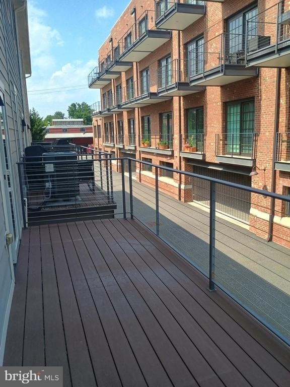 307 Charles Street - Photo 1