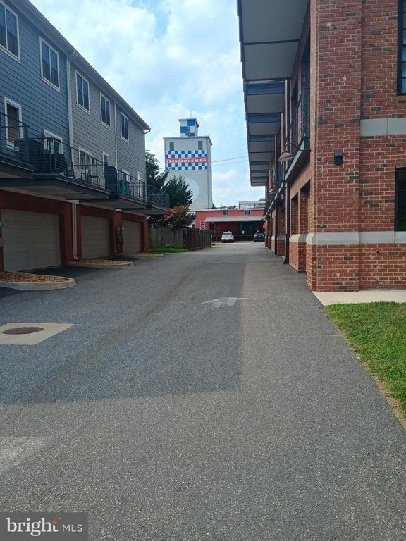 307 Charles Street - Photo 9