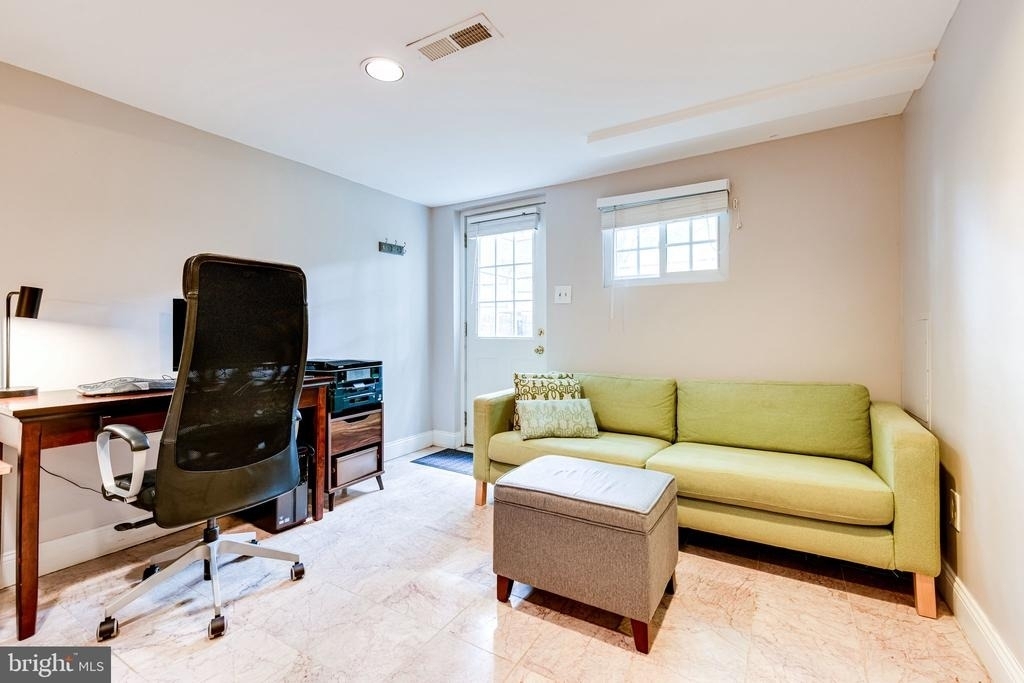 2965 Sycamore Street - Photo 32