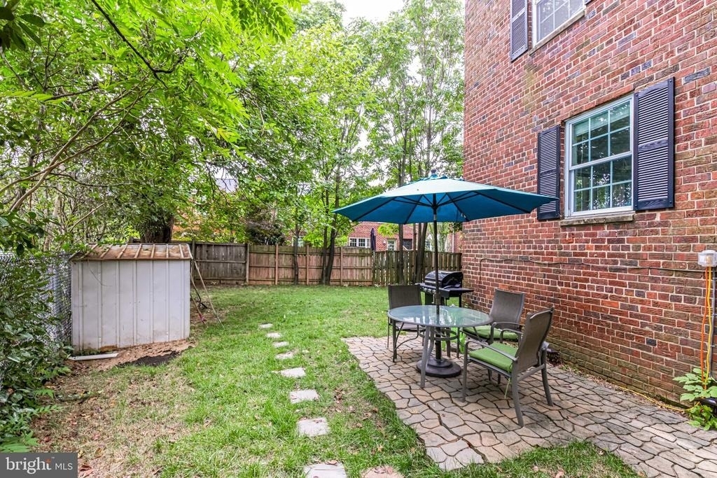 2965 Sycamore Street - Photo 2